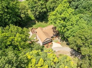 8115 Kiowa Trl, Pinckney, MI 48169
