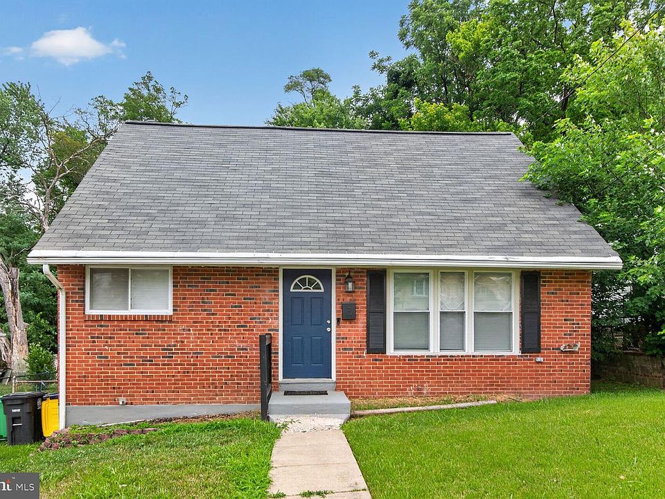 1st image of 5 Pepper Mill Dr