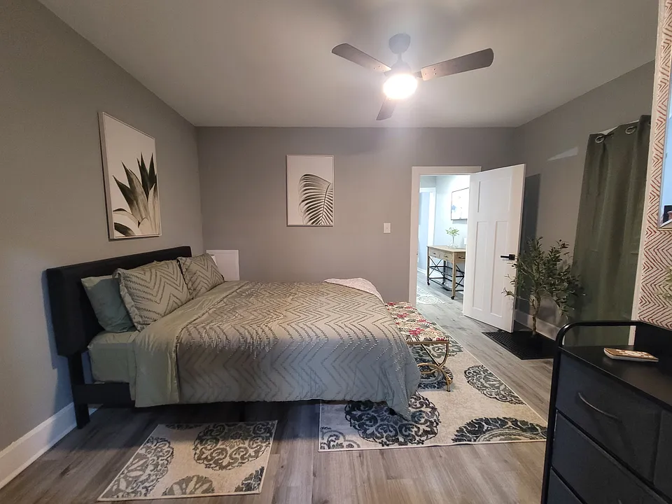 2818 N Capitol Ave #1