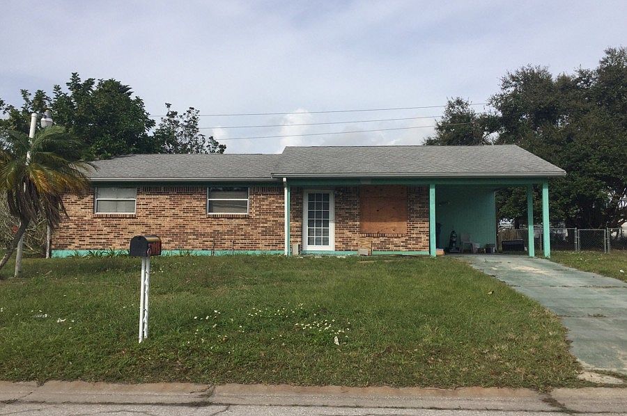 1st image of 415 59th Avenue Dr W