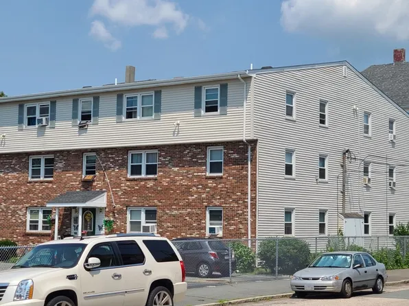 1038 Cove Rd APT 3, New Bedford, MA 02744