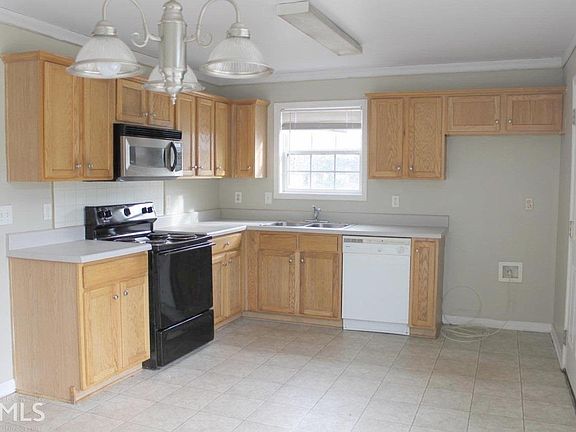 5th image of 6083 Lancelot Ln