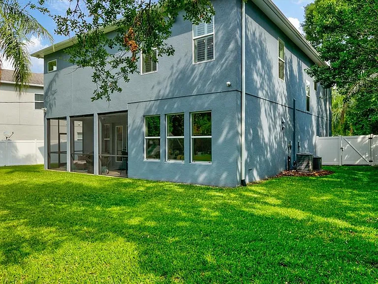 3803 S Drexel Ave #1/2 — Photo 41