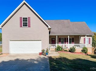 181 Weathers Creek Rd, Troutman, NC 28166