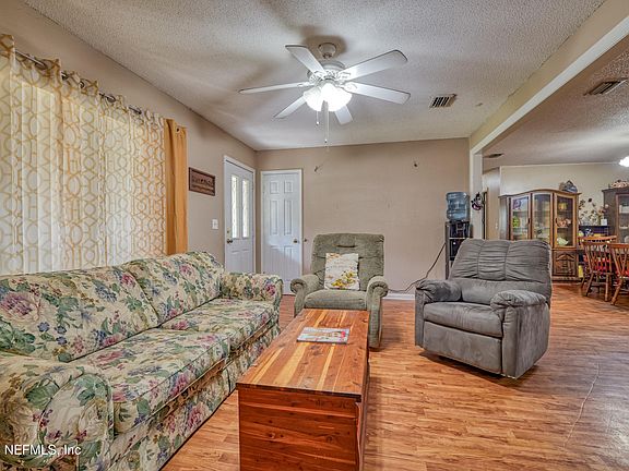 5th image of 234 SE EMERSON Court
