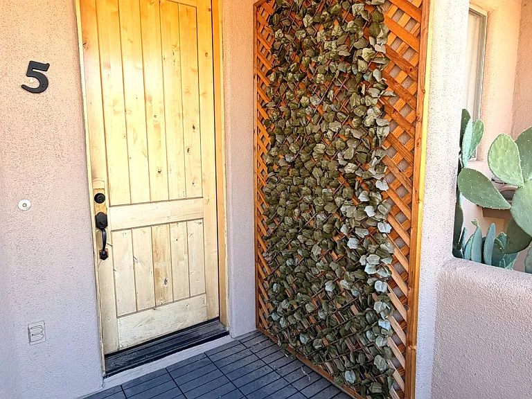 520 Jordan Rd #5 — Photo 4