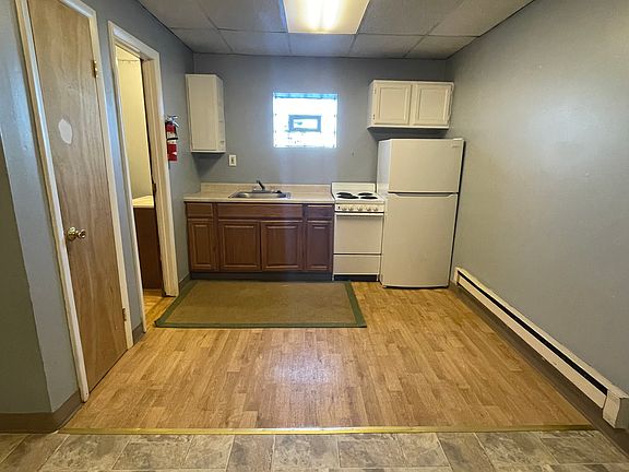 5th image of 131 Wood St APT 101