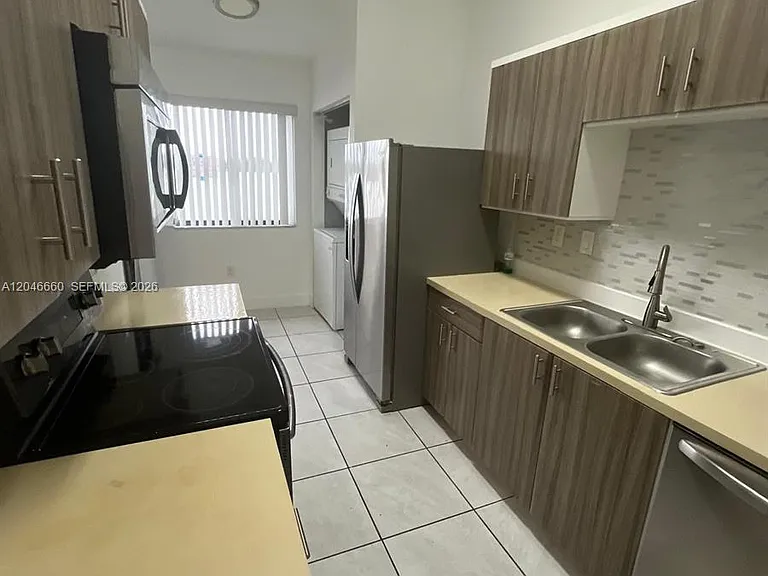 15545 Miami Lakeway N #303 — Photo 11