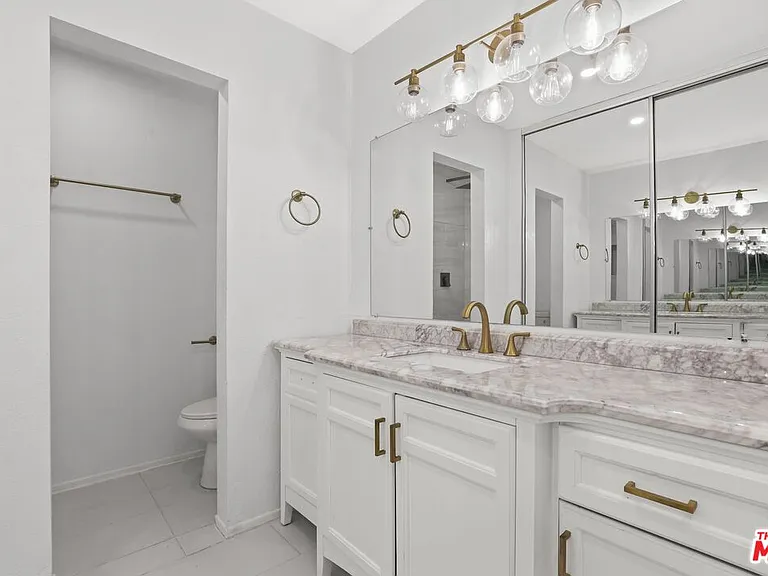 4900 Overland Ave #178 — Photo 4