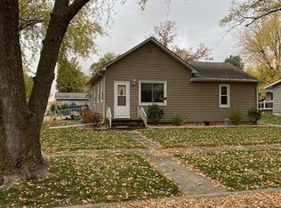 324 S 13th St, Sac City, IA 50583