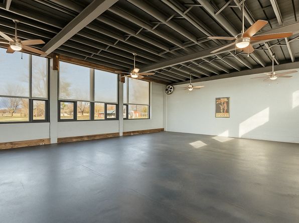 2045 Bradley Rd, Webberville, MI 48892