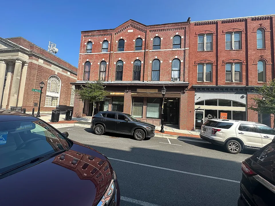 117 W Main St #201
