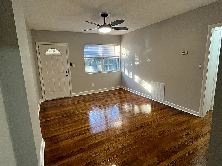 805 Willow Branch Ave #1 — Photo 10