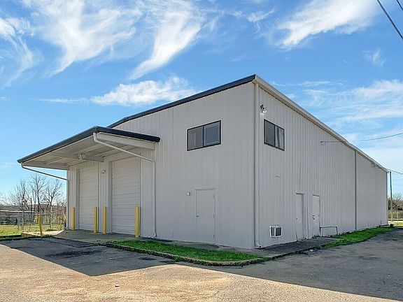 2nd image of 2712 Southside Dr #B