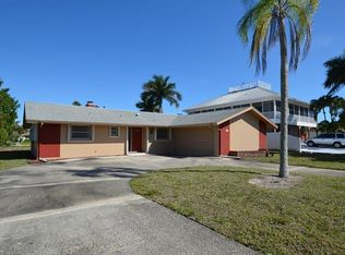 421 Samar Ave, Naples, FL 34113