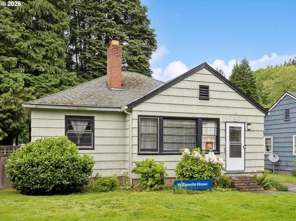 2331 SE 70th Ave, Portland, OR 97215