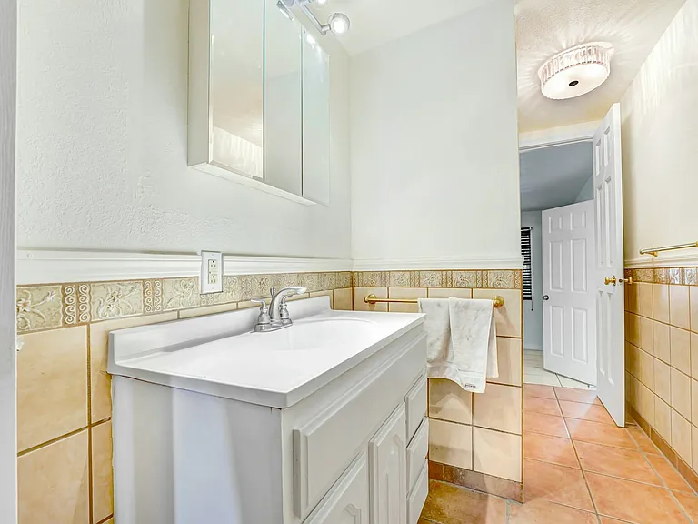 Main Bathroom