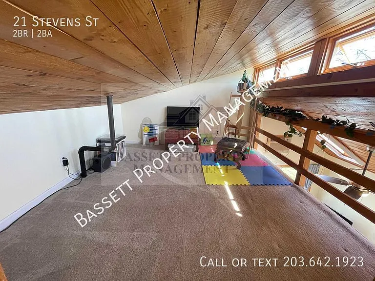 21 Stevens St — Photo 15
