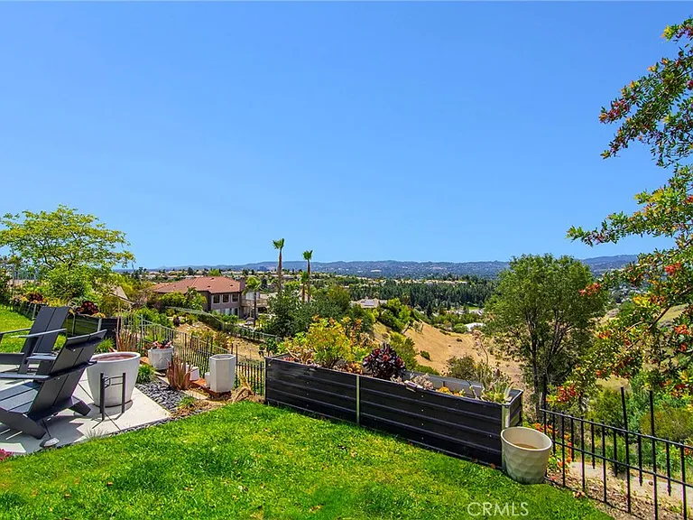 24574 Overland Dr — Photo 35