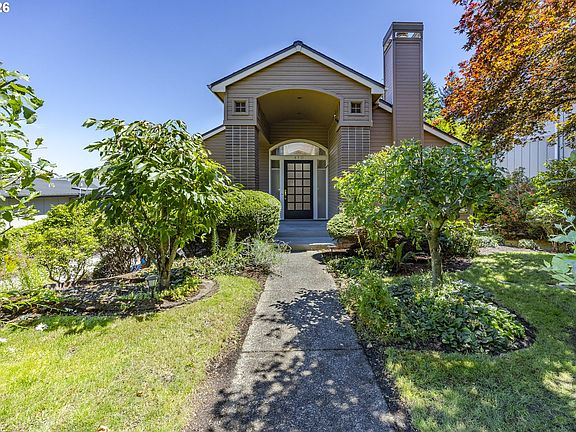 3rd image of 410 Spyglass Dr