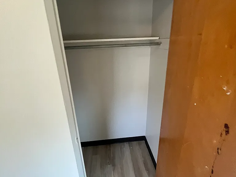 17731 Lakeshore Blvd #5 — Photo 6