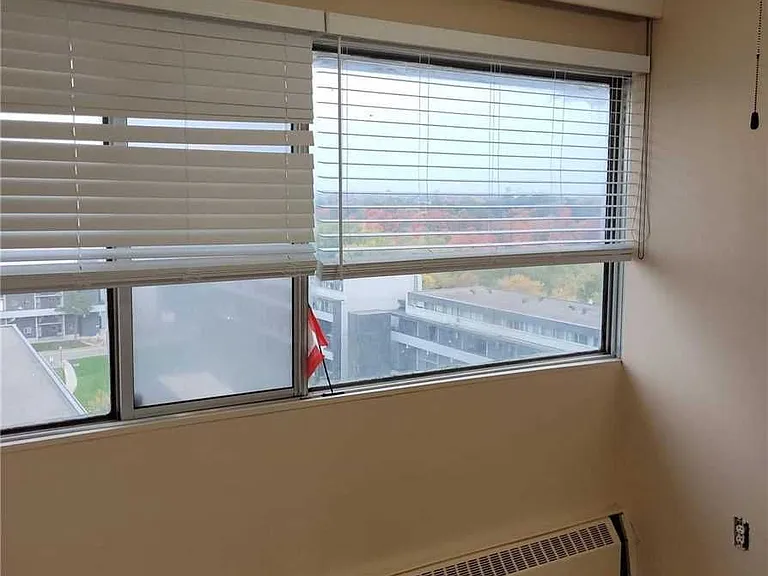 10 Sunny Glenway #1110 — Photo 3