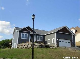 34 S Village Dr, Cazenovia, NY 13035