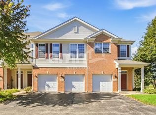 4228 Savoy Ln, McHenry, IL 60050