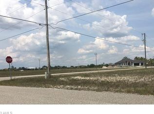 1123 NW 40th Pl, Cape Coral, FL 33993