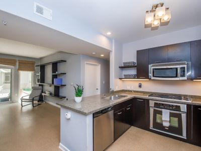 250 N 1st St UNIT 323, Burbank, CA, 91502