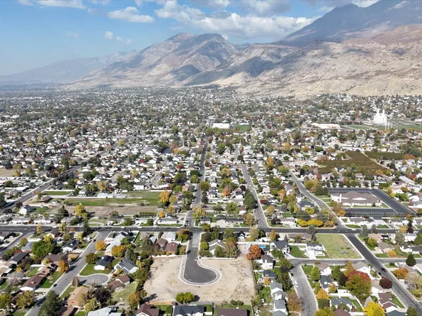 Homes Available Soon, Belmont West