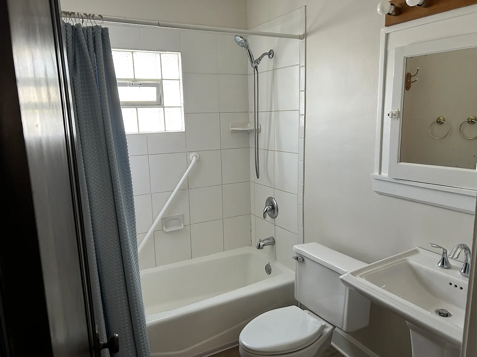 2 bed, 1350 sqft, $1,500 — Photo 4