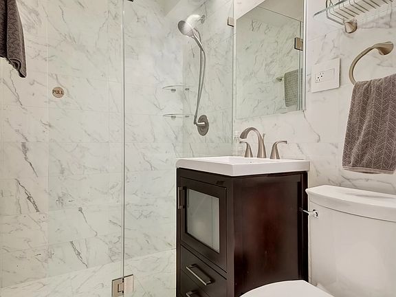 3rd image of 145 E 15th St APT 14N