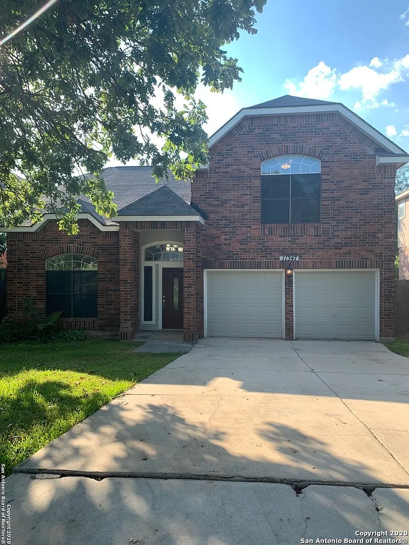 3 bed, 2.5 bath, 2117 sqft, $2,800 — Photo 2