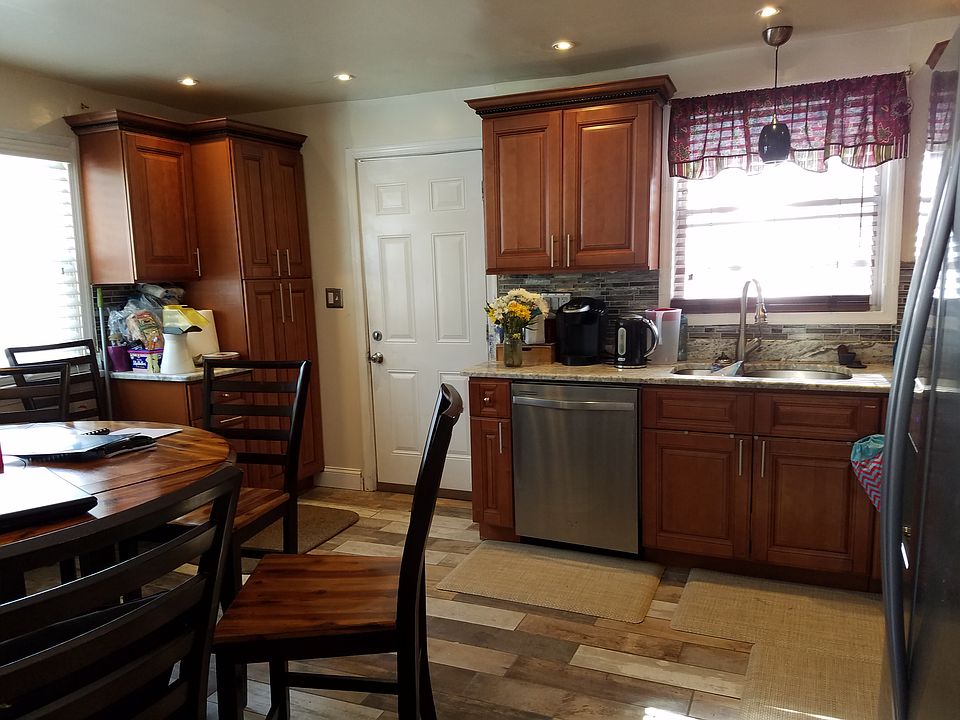 2nd image of 2230 Hamilton Ave