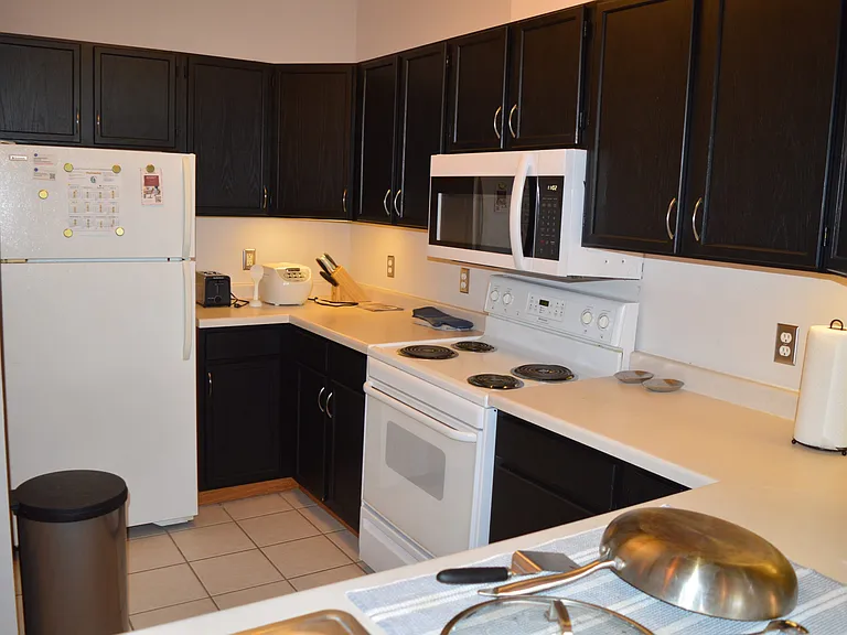 301 Harbour Town Dr #209 — Photo 9