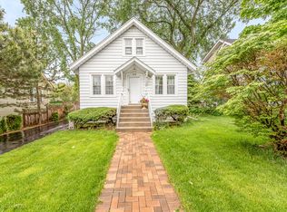 322 6th St, Downers Grove, IL 60515