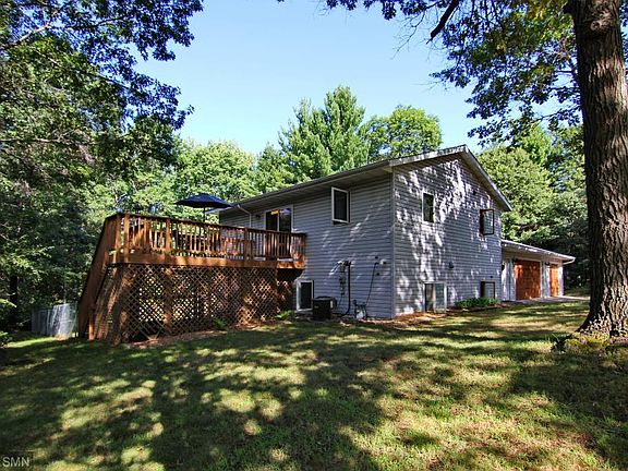 4th image of 14719 Lynwood Dr