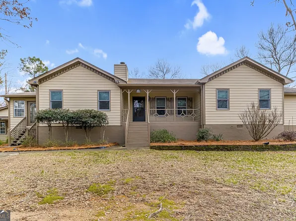 2031 Gum Creek Spur, Loganville, GA 30052