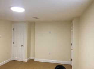 16 Eliot Cres #A1, Chestnut Hill, MA 02467