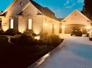 4029 Secluded Ravine Ct, Maumee, OH 43537