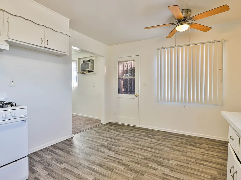 11236 Royal Palm Blvd — Photo 12