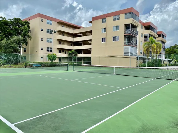 404 NW 68th Ave APT 101, Plantation, FL 33317