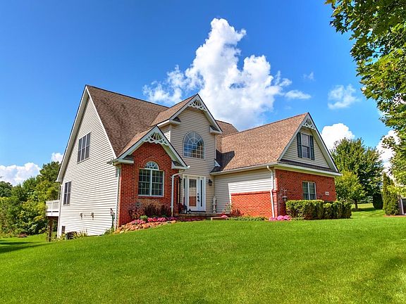 2nd image of 9696 Mohican Ct