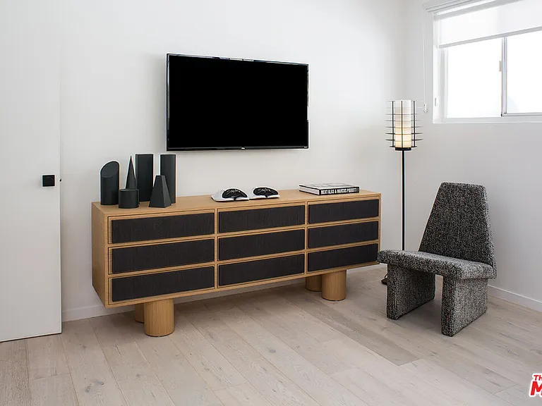 8917 Cynthia St #2 — Photo 26