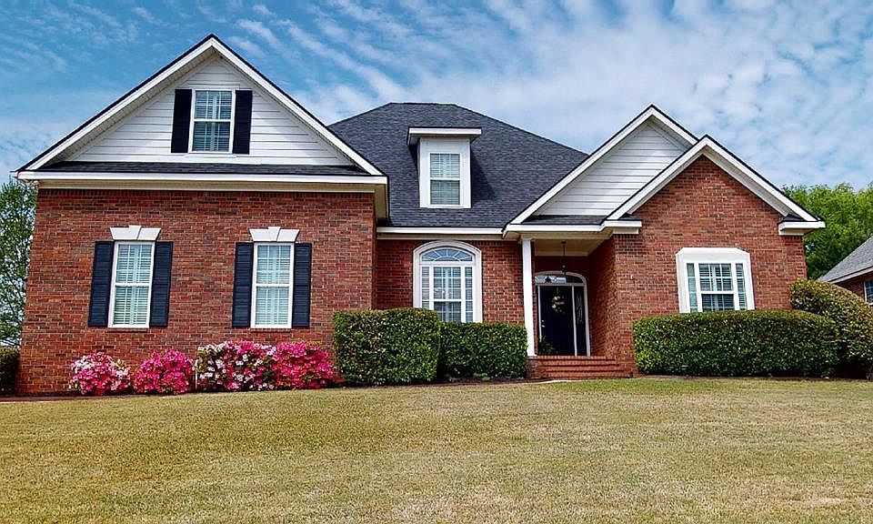 1st image of 989 Woody Hill Cir