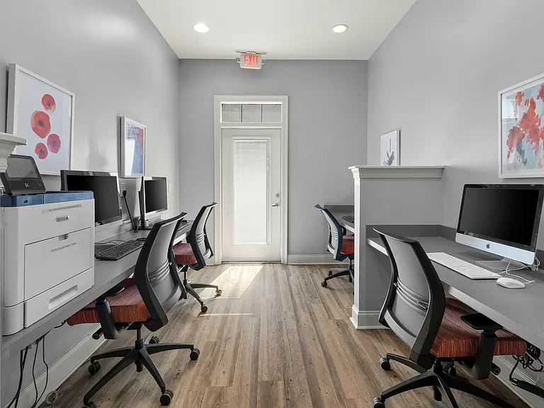 Stay productive in the fully equipped business center at The Quarters, student housing near UL Lafayette.