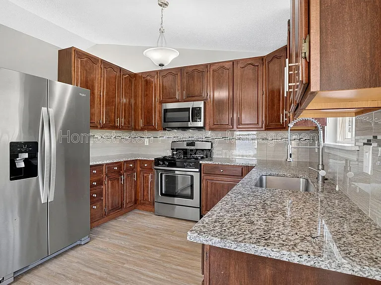 10608 Canter Way — Photo 11