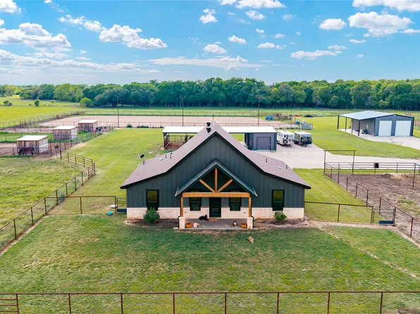 11200 Light Rd, Lipan, TX 76462