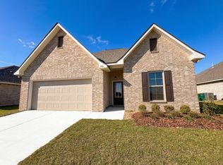 106 Mastermind Blvd, Youngsville, LA 70592